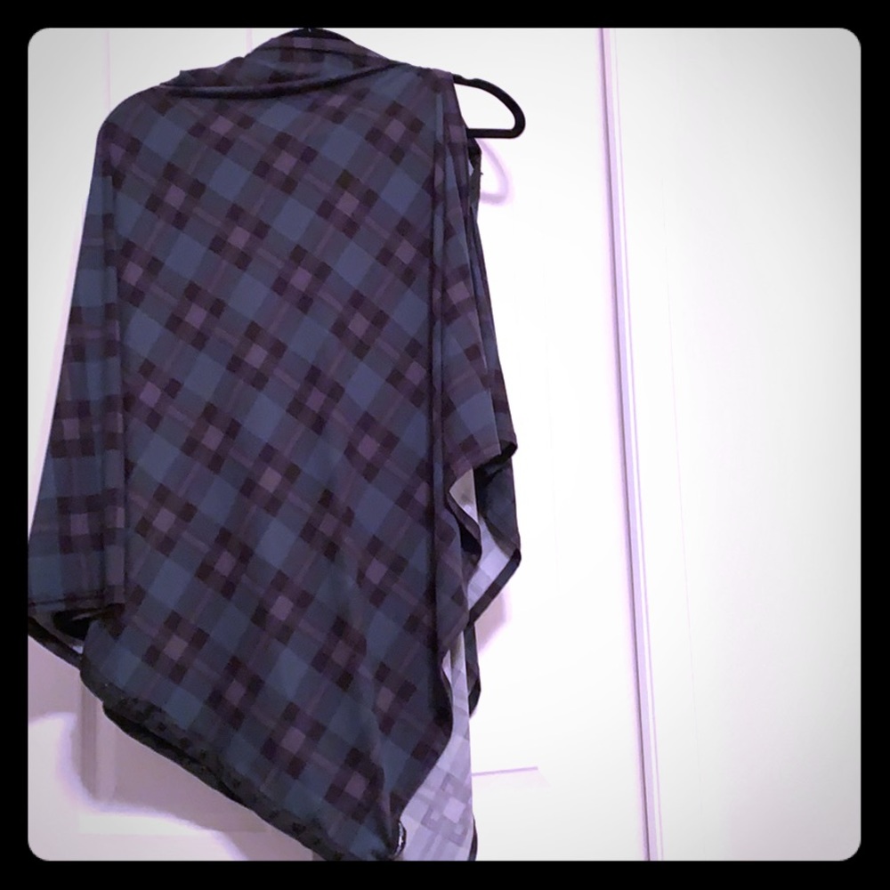 Diane Kroe Tartan Carry On Cozy